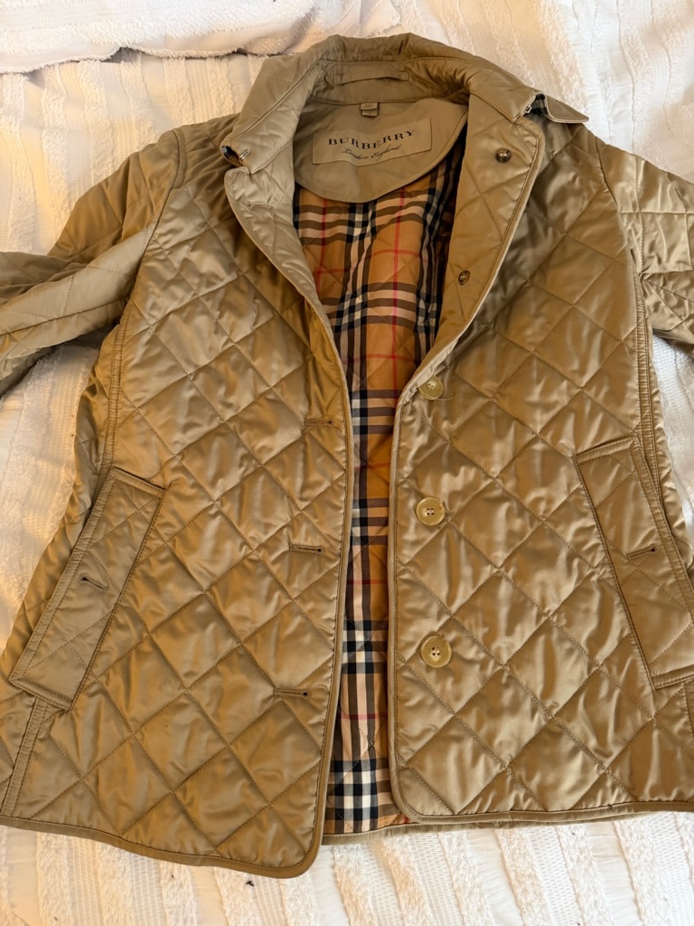 Burberry Quilted Jacket in Khaki with Signature Check Lining